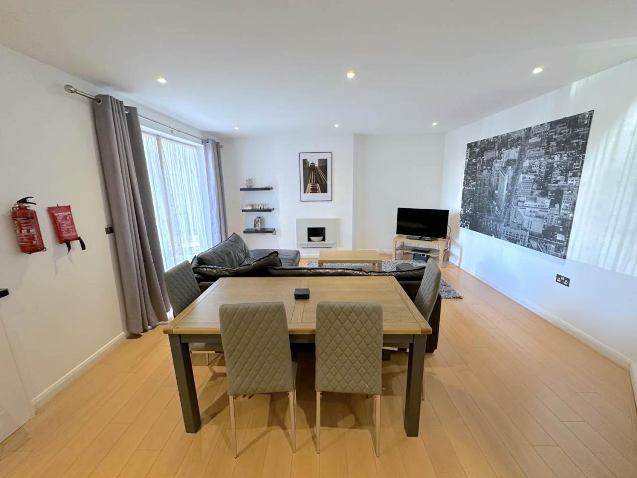 Parc Y Bryn Serviced Apartments Aberystwyth Exterior photo